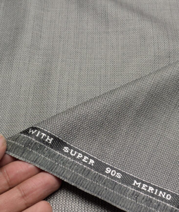 Panero Italy Super 90's Structured 20% Merino Wool Suiting Fabric (Light Grey)