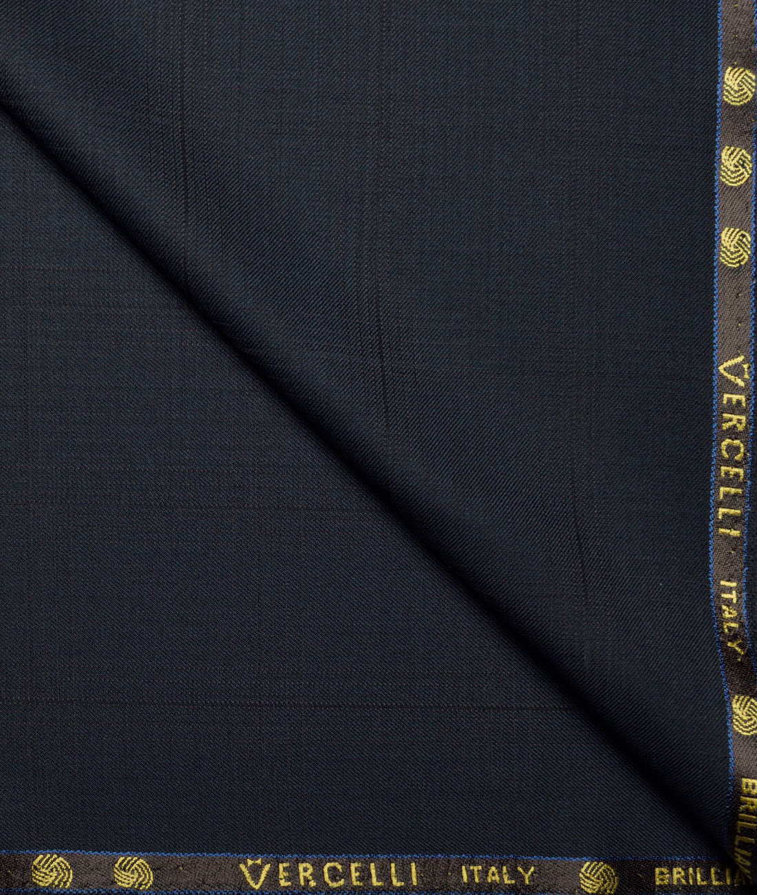 Vercelli Italy Super 150's Checks 70% Merino Wool Suiting Fabric (Dark Green) Vercelli Italy Super 150's Checks 70% Merino Wool Suiting Fabric (Dark Green)